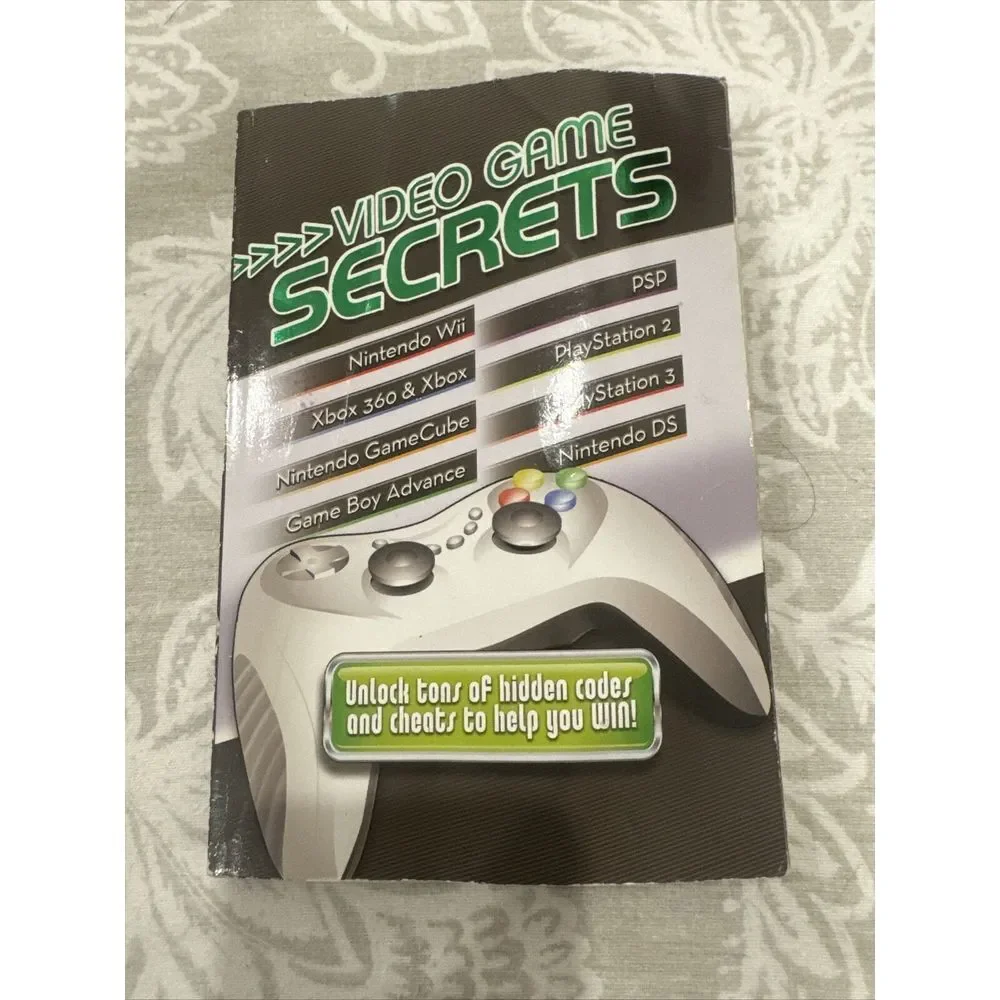 Video Game Secrets by Terry Munson (2008, Paperback) Unlock Tons of HIdden Codes